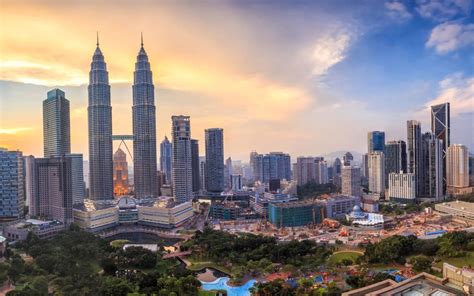 Spread over 922 acres of land, located in the capital city kuala lumpur. Which Area to Stay in Kuala Lumpur for Tourists | Finding ...