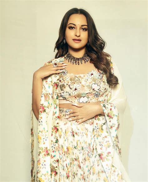 Sonakshi Sinha Raises Glam Quotient In A Floral Co Ord Set