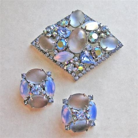 Kramer Set Brooch Earrings Blue Opalescent Ab Rhinestones Vintage