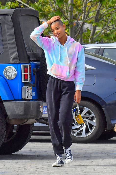We've grown from one store in austin, texas to 470+ stores globally and continue to make a difference in the world through our community giving and foundation programs. WILLOW SMITH Leaves Whole Foods in Malibu 03/28/2020 ...