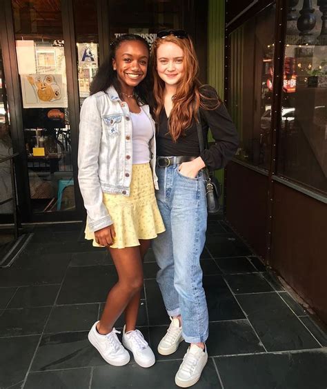 Sadie Sink Fanpage On Instagram “sadie And Tyrah Today ” Sadie Sink Fashion Famous Outfits
