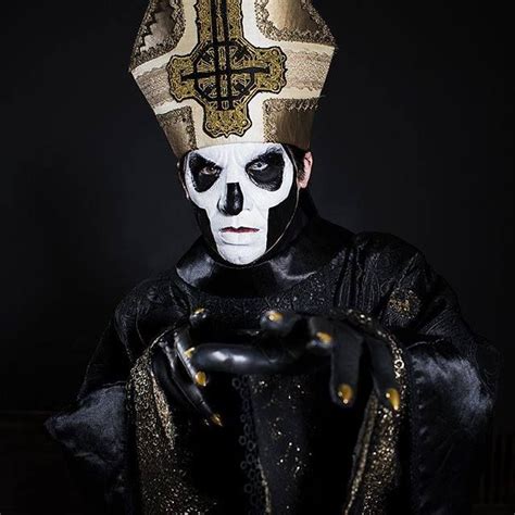 Papas Eyes Thoughwow Ghost Papa Ghost Pictures Ghost Papa Emeritus Iii