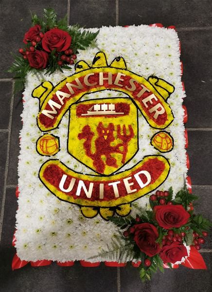 Mufc Manchester United Football Badge Funeral Tribute