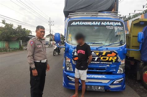 Gara Gara Bikin Konten Sopir Truk Ugal Ugalan Berakhir Disemprot