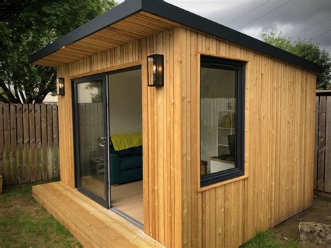 Garden Office Clad In Siberian Larch And Highly Insulated Insulated