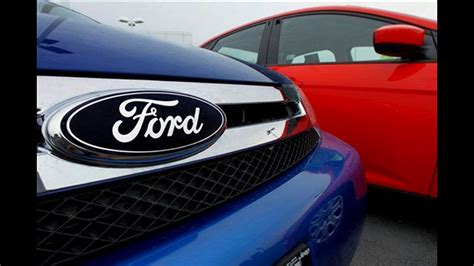Ford To Recall 485000 Small Suvs To Fix Throttles