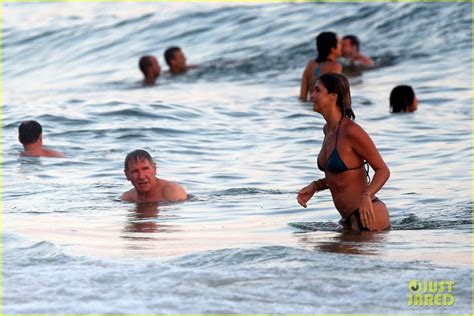 Harrison Ford Shirtless Beach Guy In Rio Photo 2816029 Calista