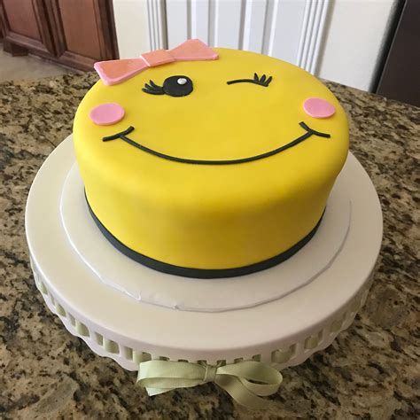 Emoji Smiley Girl Birthday Cake