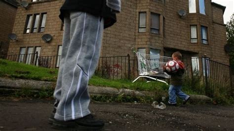 London Has Highest Child Poverty Rates Across The Uk Bbc News