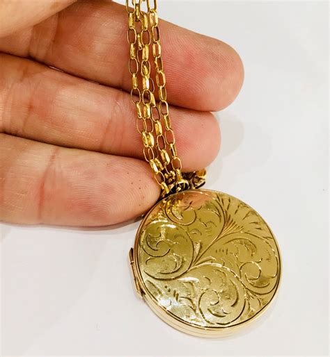 Superb Large Vintage 9ct Yellow Gold Double Locket Necklace