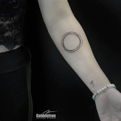 Minimalist Overlapping Circles Tattoo On The Left Forearm Full Sleeve