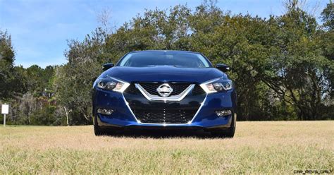 Hd Road Test Review 2016 Nissan Maxima Sr 30