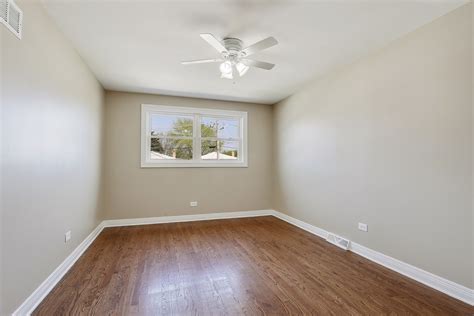 • sleek, spacious, and clean design modernlivingmu.com. Marquette - PROPERTIES