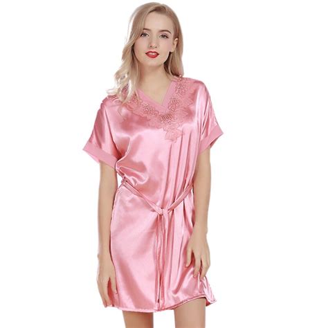 Women Nightgowns 2017 Sexy Lace Robe Ladies Luxurius Sleepshirts V Neck