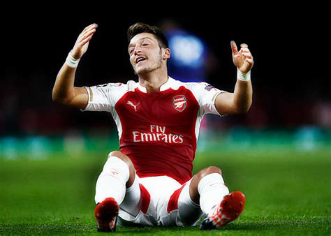 Mesut Ozil Blasts Arsenal Fans For Making Him The Scapegoat
