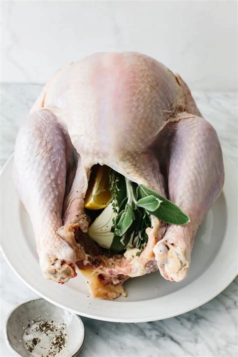 Easy Thanksgiving Turkey Recipe Downshiftology