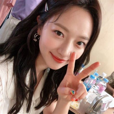 그땐(leuti759) 아쪼씨(azzossi) 공판(hjh0808) 인스타(bean522) 신헌창(izoneree…) 표예진 인스타 - 걸그룹/연예인 - 움짤저장소