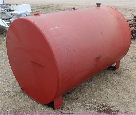 500 Gallon Fuel Tank In Manhattan Ks Item K7374 Sold Purple Wave