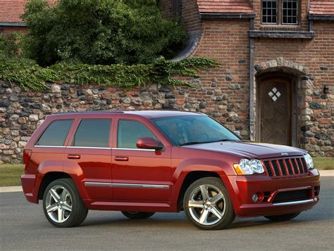 Jeep Grand Cherokee Srt8 Generations All Model Years Carbuzz