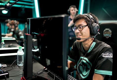 Wildturtle To Compete With Tsm In 2017 Dot Esports