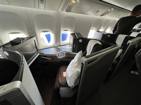 BritishAirways BusinessClass Seat3 Lattes And Runways