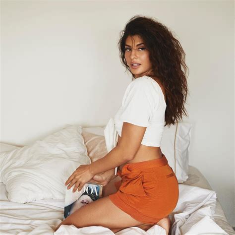 Jacqueline Fernandez Keeps It Sultry And Sexy See Her Looking Ultra