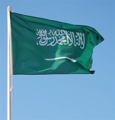 Extending across most of the northern and central arabian peninsula, saudi. saudi arabia flag - Free Large Images
