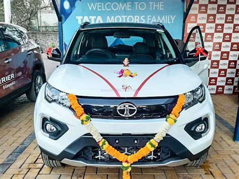 Tata motors is a dominant player in the automotive sector offering affordable, economical brand new cars and commercial vehicles for sale in tanzania. Tata Motors July 2020 Sales Highest in 16 Months - Becomes ...