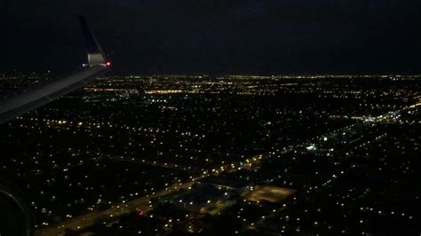 United Boeing 737 800 Beautiful Night Time Landing Into Chicago Ohare