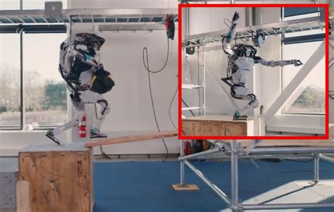 Robot Boston Dynamics Jak Parkourowiec Robi Salto I Nosi Torbę Jest