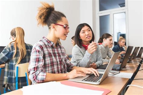 Girls Who Code Closing Computer Science Gender Gap Programming