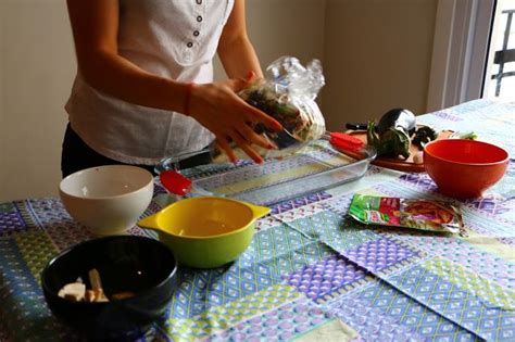 Las 3 formas de cocinar el brócoli solo se diferencian en los ingredientes que le añadimos a la hora de aliñarlo suelo hacer verdura al horno (sobre todo, calabacines, berenjenas, incluso zanahorias) pero nunca. Cómo cocinar Berenjenas al orégano | Como cocinar ...