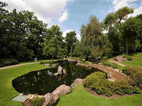 Ultimate Guide To Holland Park - Footprints Tours