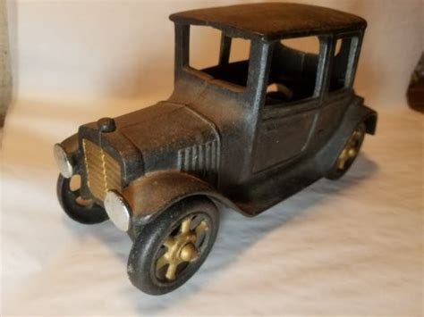 Vintage Model Cast Iron Antique Car Metal Toy Model T S Arcade Hubley Antique Price