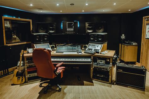 River Studios Rehearsal Rooms For Bands Solo Artists Pianists