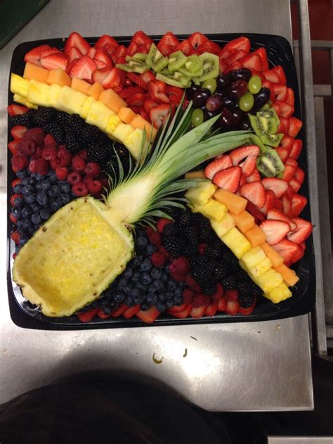 Fruit Tray I Made Thought I Would Share 🍓🍇🍍🍈😊 Fruit Dip Goes In The