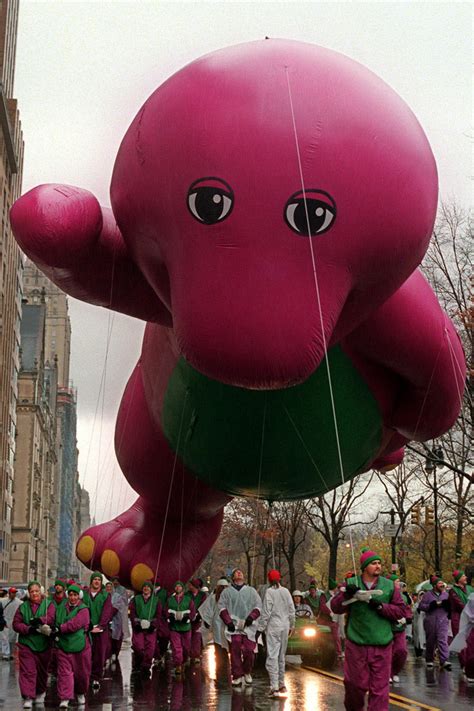 Macys Thanksgiving Day Parade Barney Barney Balloon Destroyed During