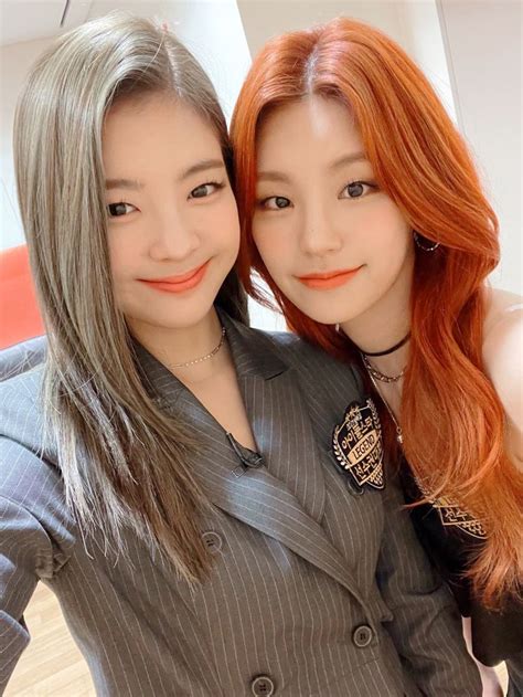 Itzy On Twitter In 2021 Lia And Yeji Itzy Yeji And Lia