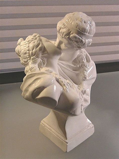 Classical Statue Roman Embracing Kissing Man Woman Sculpture