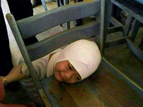 Koleksi Gambar Murid Darjah Satu Tersepit Dalam Bangku Sekolah Menjadi Viral Tengok Tv Online