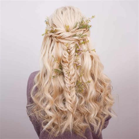 26 Long Blonde Curly Hairstyles For Women Photo Ideas Прически Укладка вьющихся волос
