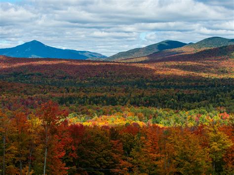 The 10 Best Places To See Fall Foliage In New York State