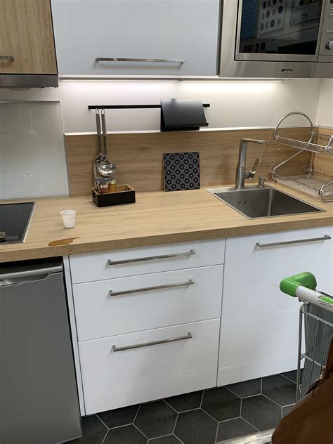 Toute commande de produit leroy merlin passée à partir du site du jumia côte d'ivoire doit être réglée par le. Cuisine trouvée chez Leroy Merlin #bois #blanc #chene # ...