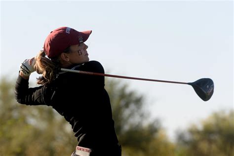 Stanford Leads By 20 At Ncaa Championship With Freshman Rachel Heck In Position For A Rare