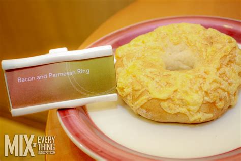 New Featured Food Items At Starbucks And Their New Breakfast