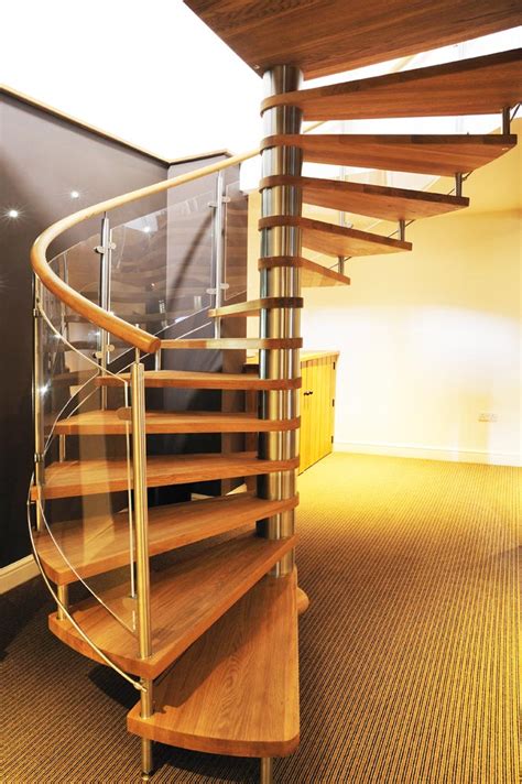 Spiral Staircase Nottingham Oak Treads And Curved Acrylic Balustrade