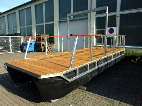 Pontoon roof in different materials, seating capacities and sizes available. Boat kits - the individual kit for your pontoon boat by PEREBO