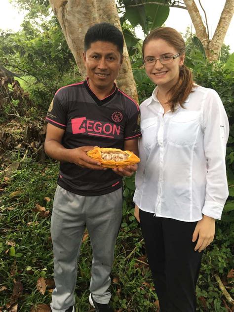 These can prevent families from having decent livelihoods with access to education and healthcare, and may drive the next generation away from cocoa farming. Cacao-project-in-Ecuador2 | Global Nomadic