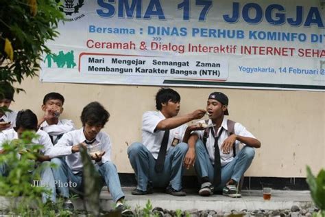 15 Nostalgia Pacaran Khas Sma Yang Kalau Diingat Lagi Bikin Kamu