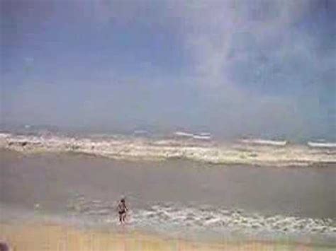 Gelombang raksasa tsunami menghancurkan aceh 26 desember 2004. Tsunami 26th December 2004 Penang, Malaysia - YouTube